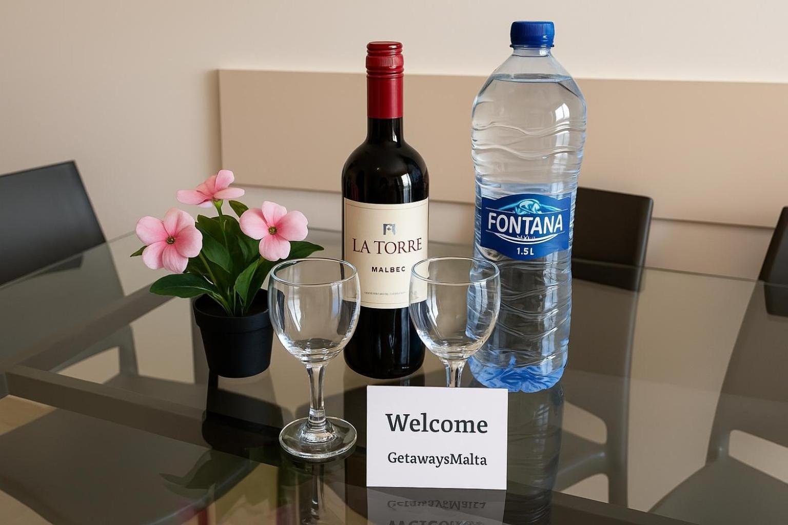 Bayview 2 Bedroom Seaview Apartment With Large Terrace With Panoramic Views - By Getawaysmalta St. Paul's Bay Ngoại thất bức ảnh